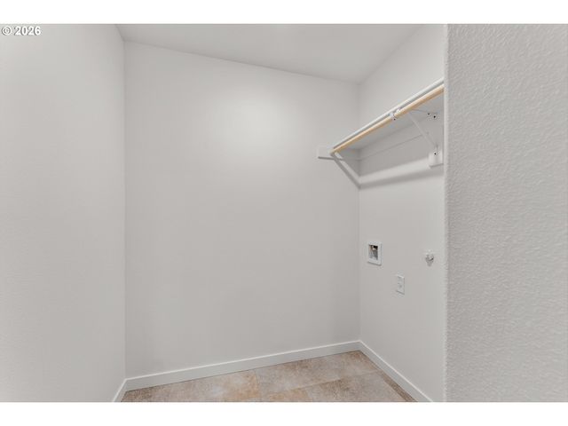 14146 Holcomb Blvd, Oregon City, OR 97045