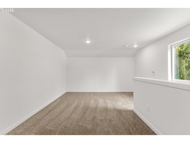 14146 Holcomb Blvd, Oregon City, OR 97045