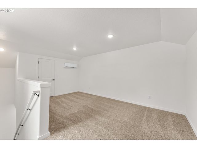 14146 Holcomb Blvd, Oregon City, OR 97045