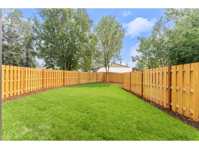 14146 Holcomb Blvd, Oregon City, OR 97045