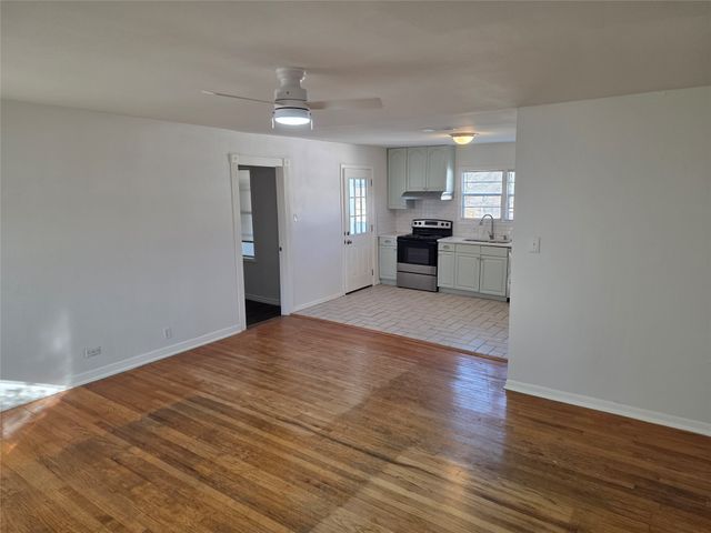 3600 Katrine Street, Haltom City, TX 76117