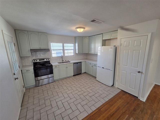 3600 Katrine Street, Haltom City, TX 76117