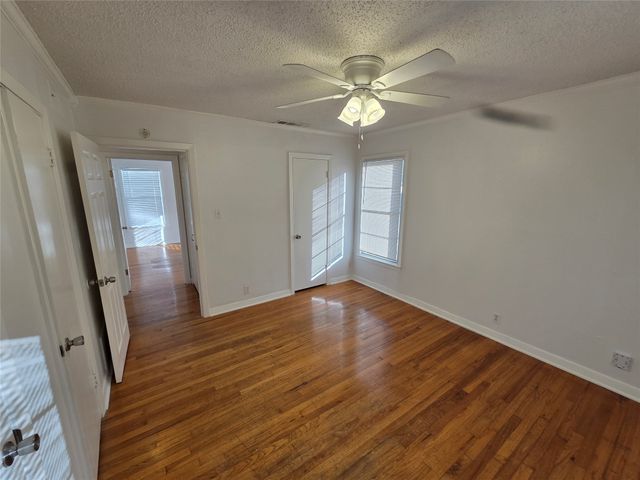 3600 Katrine Street, Haltom City, TX 76117