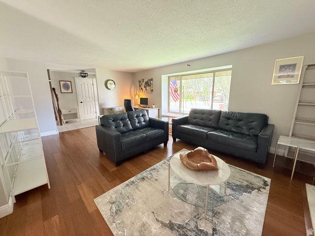 4852 S 850 E, South Ogden, UT 84403