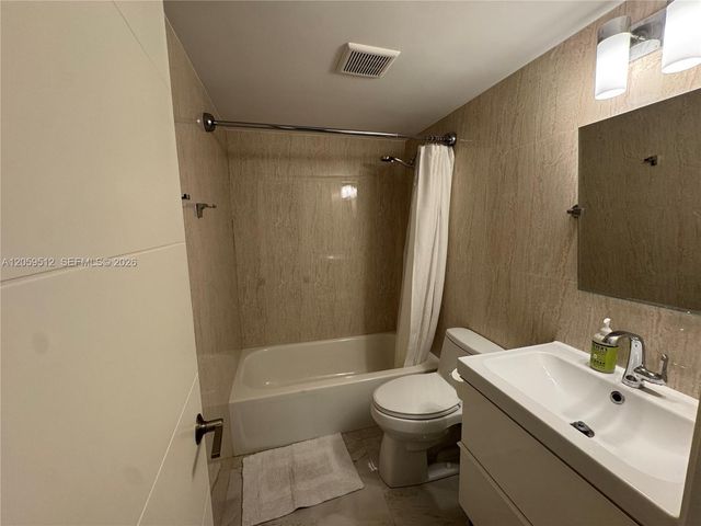 921 NE 26th Ave, Hallandale Beach, FL 33009