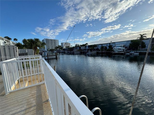 921 NE 26th Ave, Hallandale Beach, FL 33009