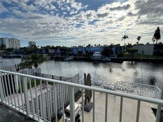 921 NE 26th Ave, Hallandale Beach, FL 33009