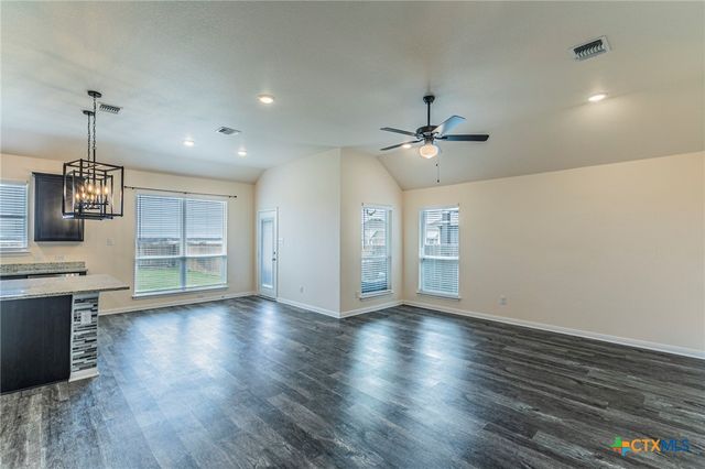 7711 Merry Oaks Cove, Temple, TX 76502