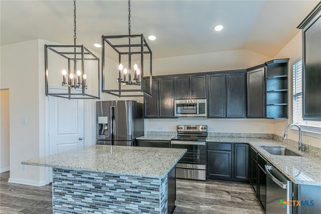 7711 Merry Oaks Cove, Temple, TX 76502