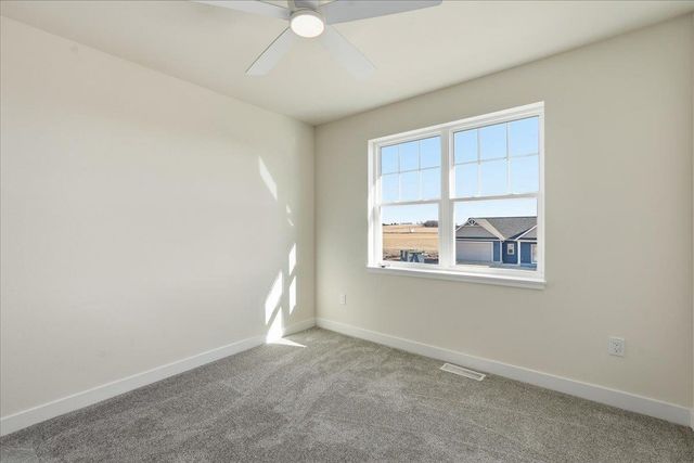 992 Bell Circle, Arlington, WI 53911