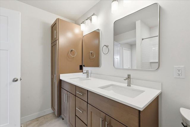 992 Bell Circle, Arlington, WI 53911