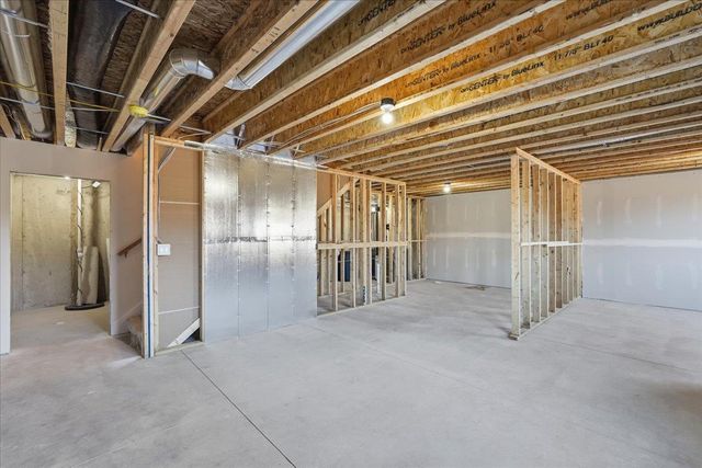 992 Bell Circle, Arlington, WI 53911