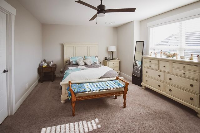 301 Jonathan Wade Pvt Cir, Clarksville, TN 37043