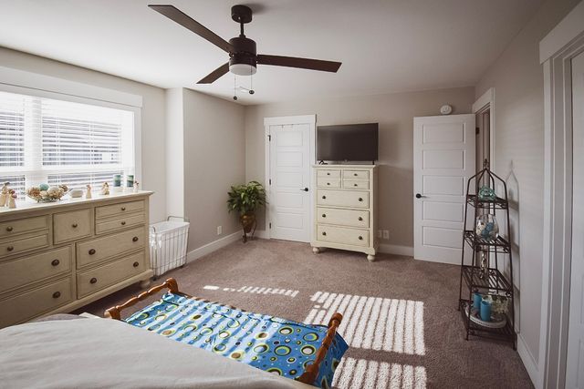 301 Jonathan Wade Pvt Cir, Clarksville, TN 37043