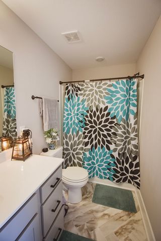 301 Jonathan Wade Pvt Cir, Clarksville, TN 37043