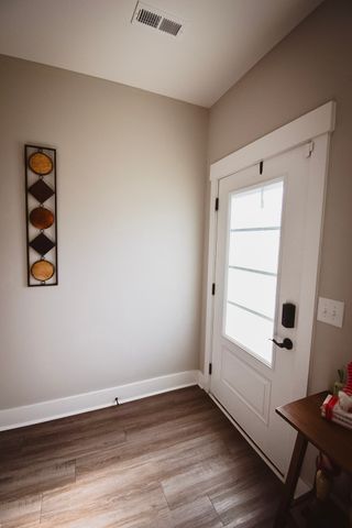 301 Jonathan Wade Pvt Cir, Clarksville, TN 37043