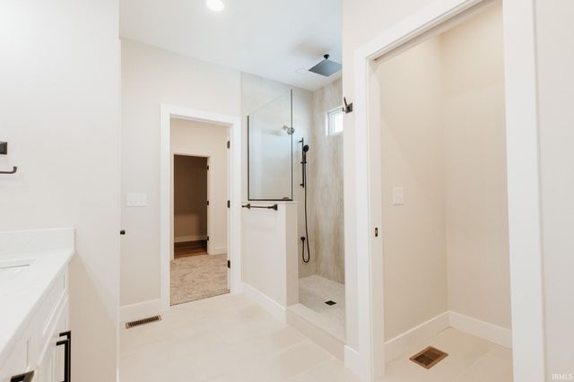 188001 Roscommon Road, Evansville, IN 47725