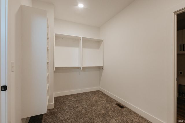 188001 Roscommon Road, Evansville, IN 47725