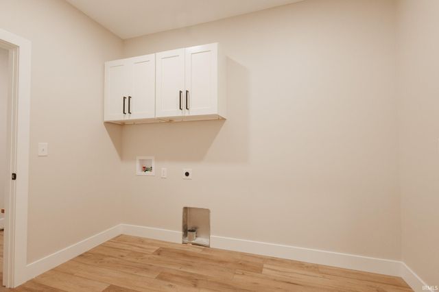 188001 Roscommon Road, Evansville, IN 47725