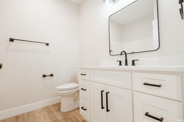 188001 Roscommon Road, Evansville, IN 47725