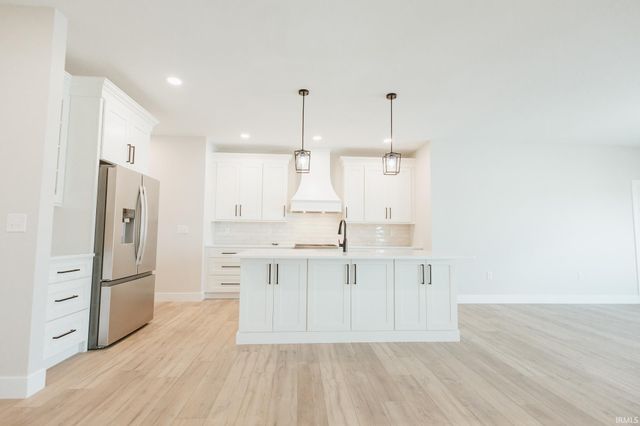 188001 Roscommon Road, Evansville, IN 47725