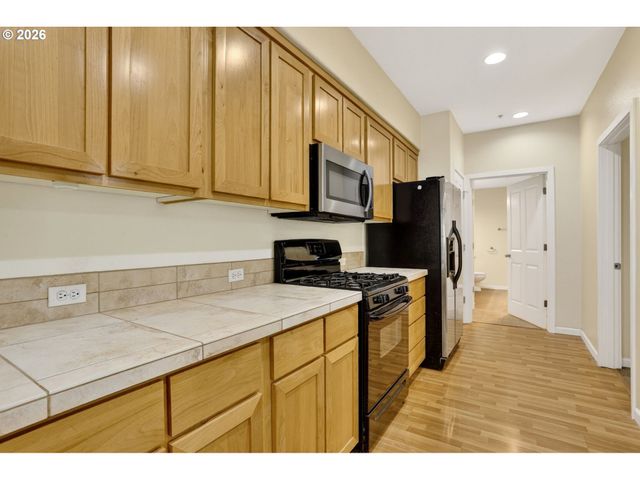 10805 Ne RED WING Way 101, Hillsboro, OR 97006