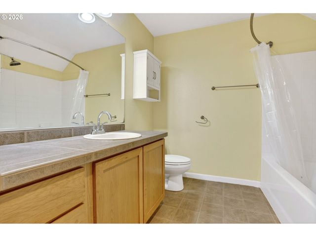 10805 Ne RED WING Way 101, Hillsboro, OR 97006