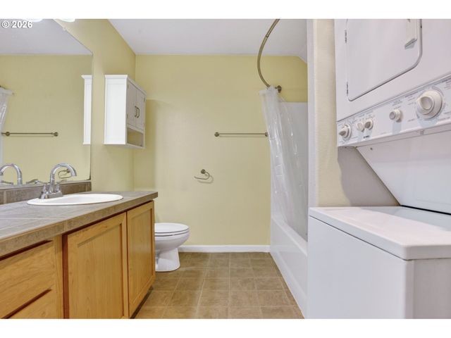 10805 Ne RED WING Way 101, Hillsboro, OR 97006