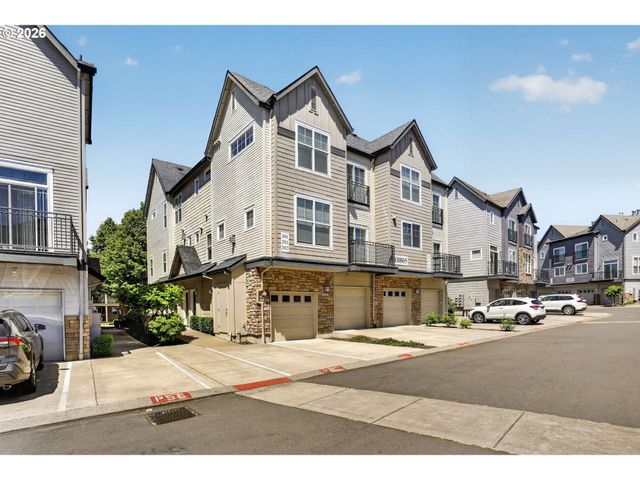 10805 Ne RED WING Way 101, Hillsboro, OR 97006