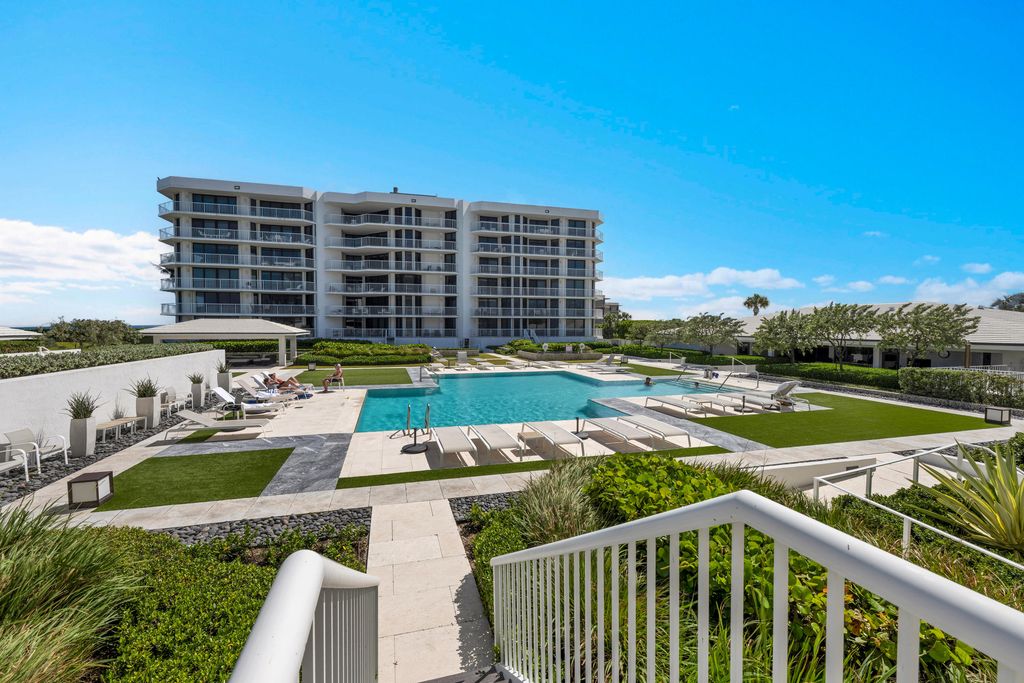 3170 S Ocean Boulevard 201n, Palm Beach, FL 33480