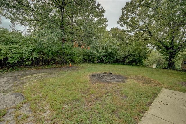 7411 E 83rd Street, Kansas City, MO 64138