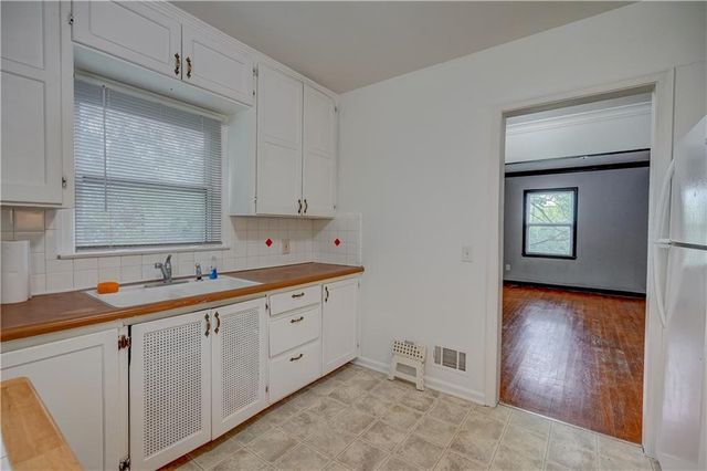 7411 E 83rd Street, Kansas City, MO 64138