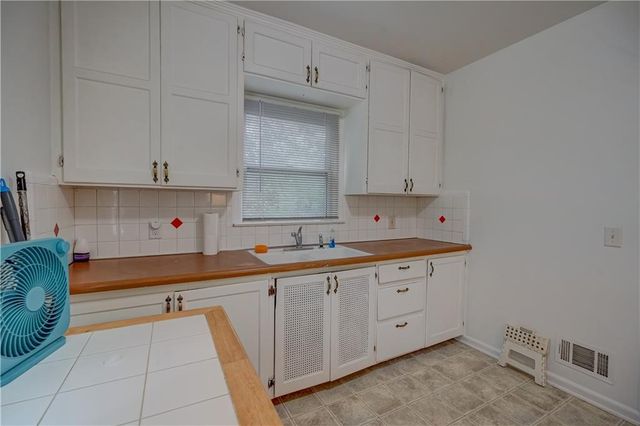 7411 E 83rd Street, Kansas City, MO 64138