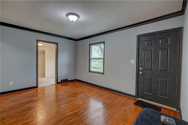 7411 E 83rd Street, Kansas City, MO 64138