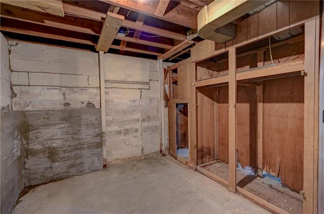 7411 E 83rd Street, Kansas City, MO 64138