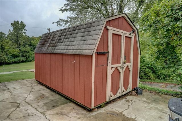 7411 E 83rd Street, Kansas City, MO 64138