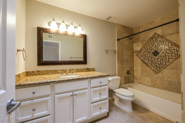 3551 W JOAN DE ARC Avenue, Phoenix, AZ 85029