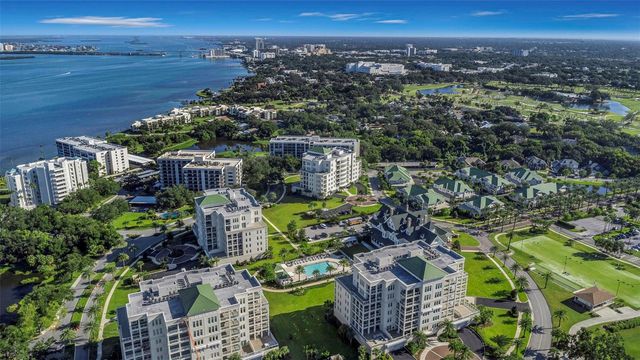 8 BELLEVIEW BOULEVARD 108, Belleair, FL 33756