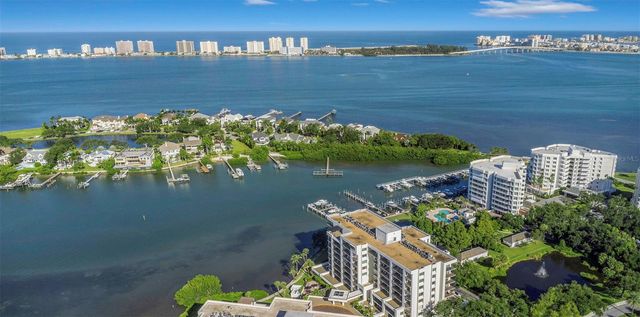 8 BELLEVIEW BOULEVARD 108, Belleair, FL 33756