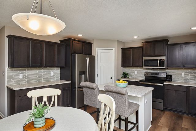865 9th Street, Waukee, IA 50263