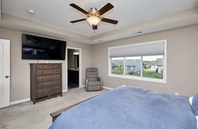 865 9th Street, Waukee, IA 50263