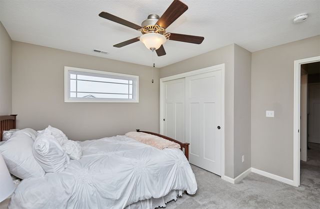 865 9th Street, Waukee, IA 50263