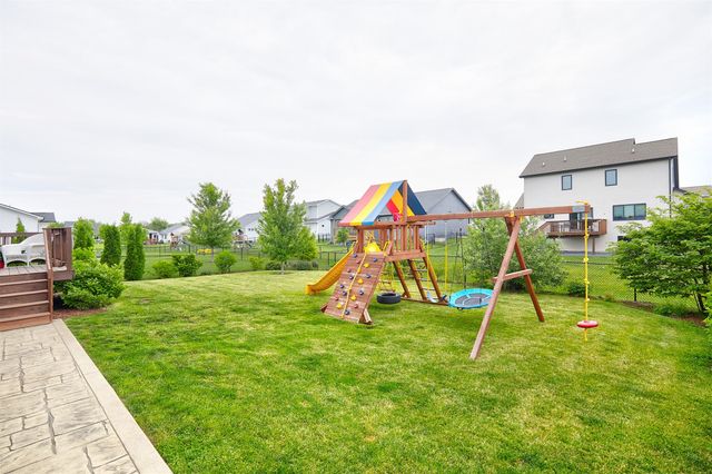865 9th Street, Waukee, IA 50263