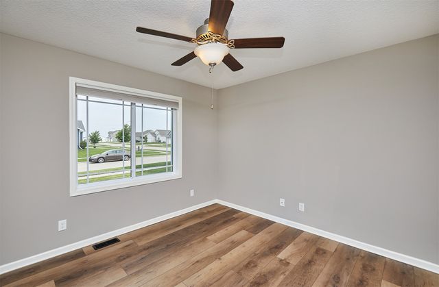 865 9th Street, Waukee, IA 50263