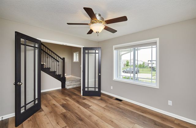 865 9th Street, Waukee, IA 50263