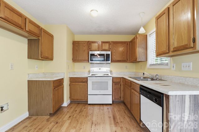 716 King Street, Waxhaw, NC 28173