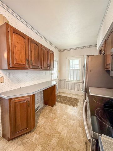 117 Lyon Ave, City Of But Sw, PA 16001