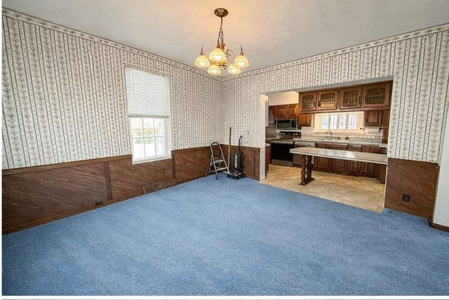 117 Lyon Ave, City Of But Sw, PA 16001