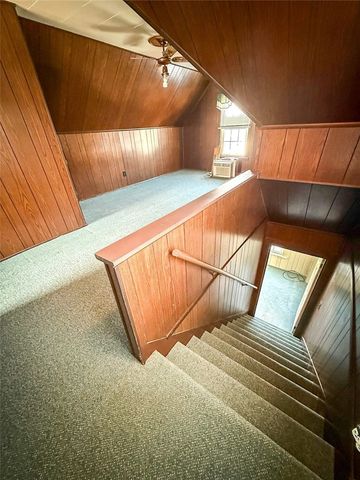 117 Lyon Ave, City Of But Sw, PA 16001