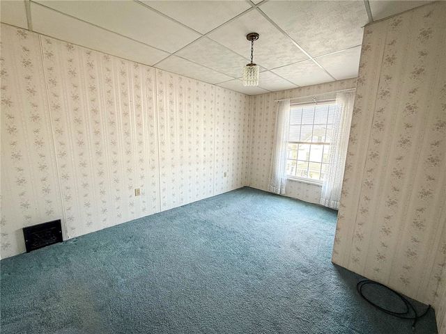 117 Lyon Ave, City Of But Sw, PA 16001